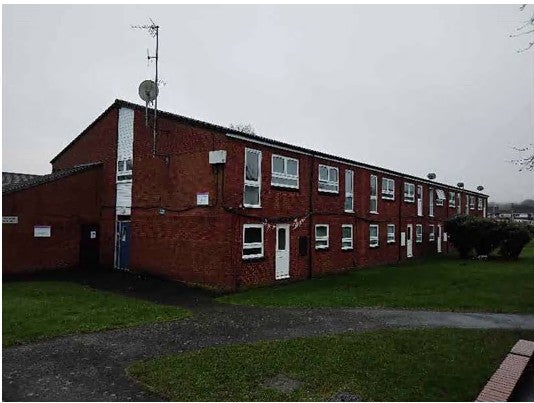 Flat Snowdon Grove in Dudley