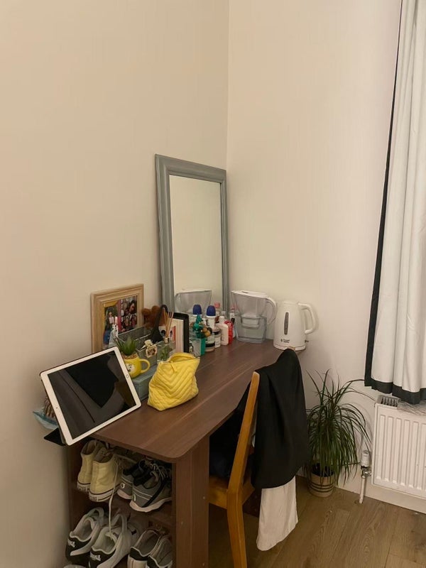 Room Berners Road in Greater London