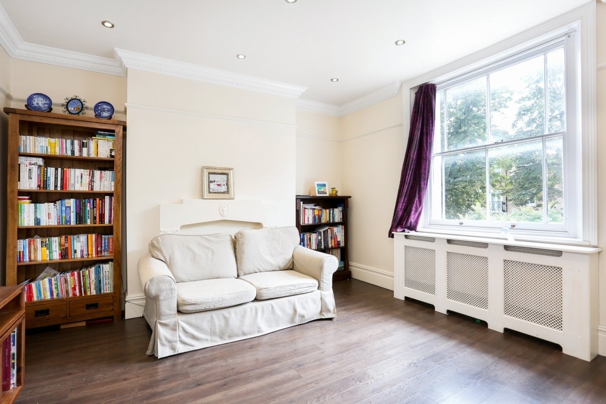 Flat Claremont Road in Windsor