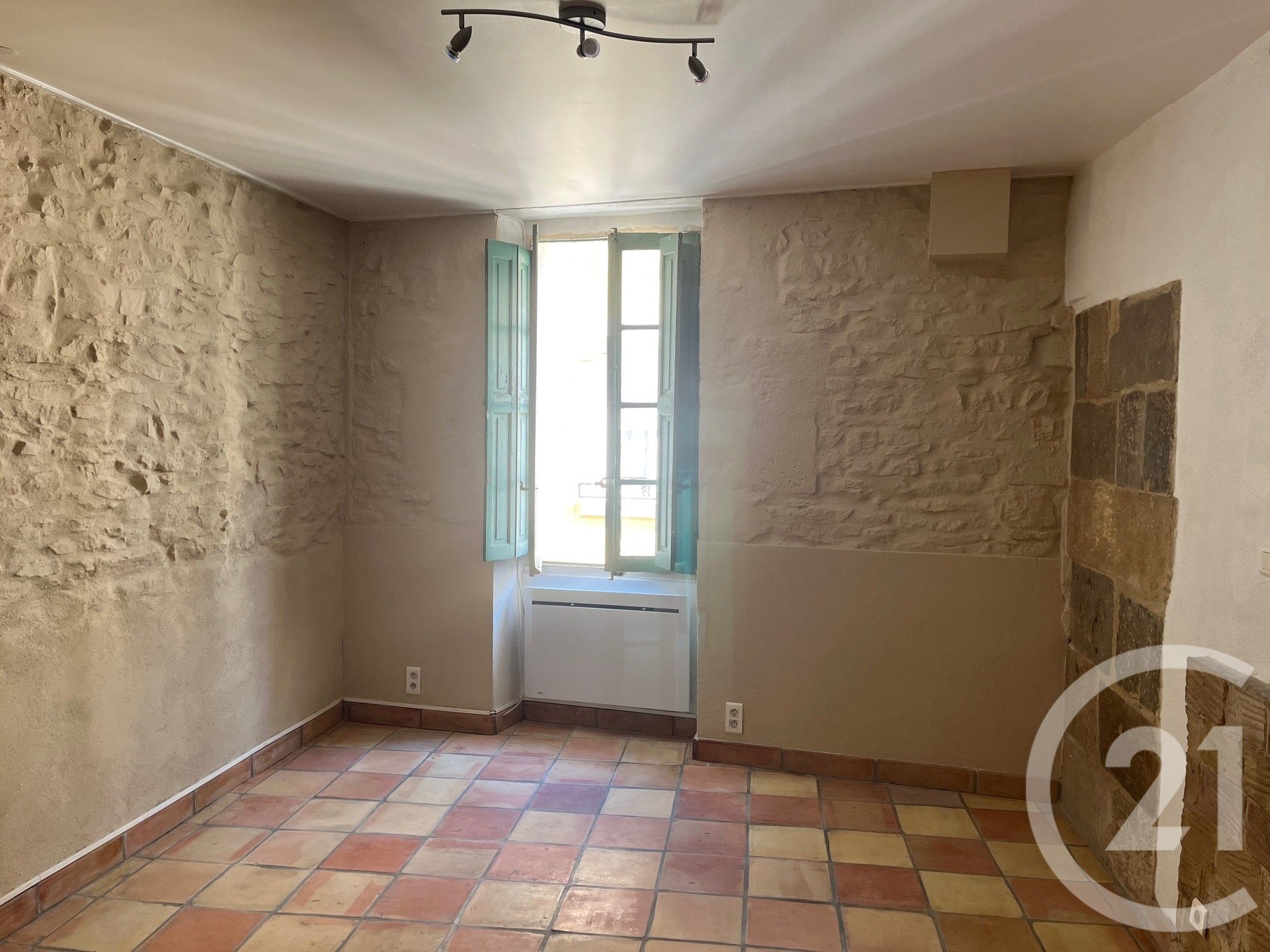 Flat Place Denfert Rochereau in Lunel
