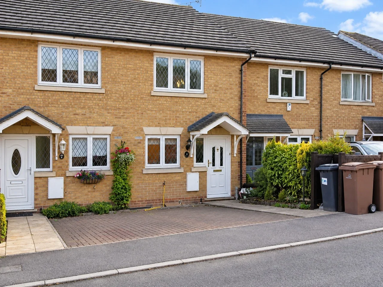 House Oakdale Gardens in Greater London
