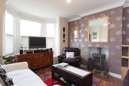 Room Mayo Road in Nottingham
