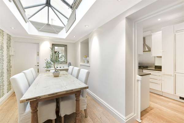 House Jubilee Place in Greater London