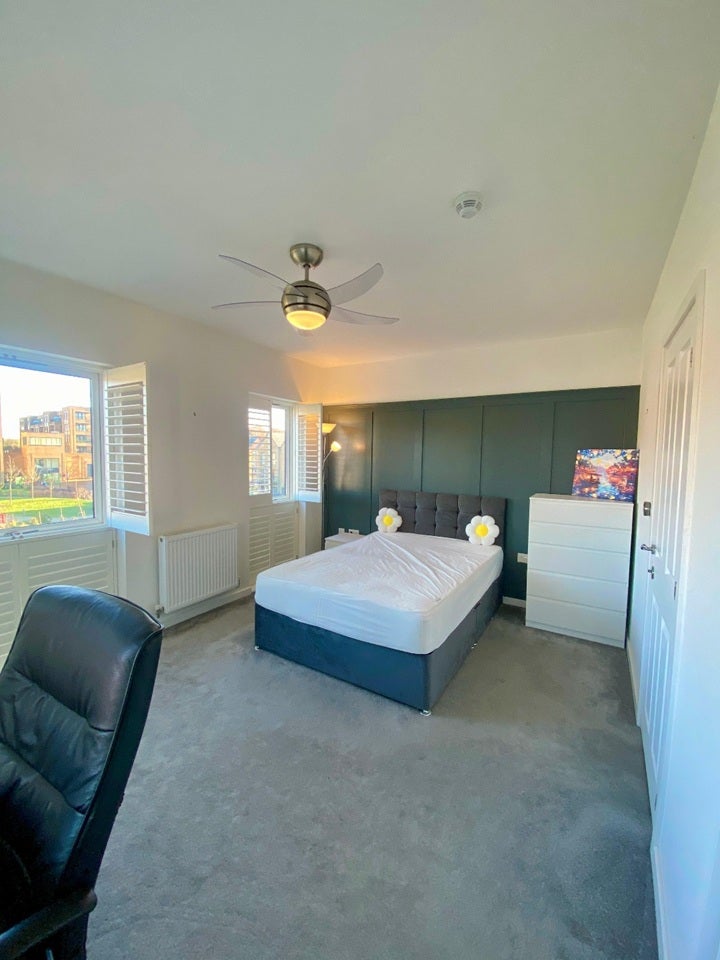 Room Thread Street in Greater London