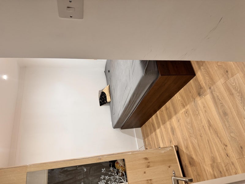 Room Humber Way in Slough