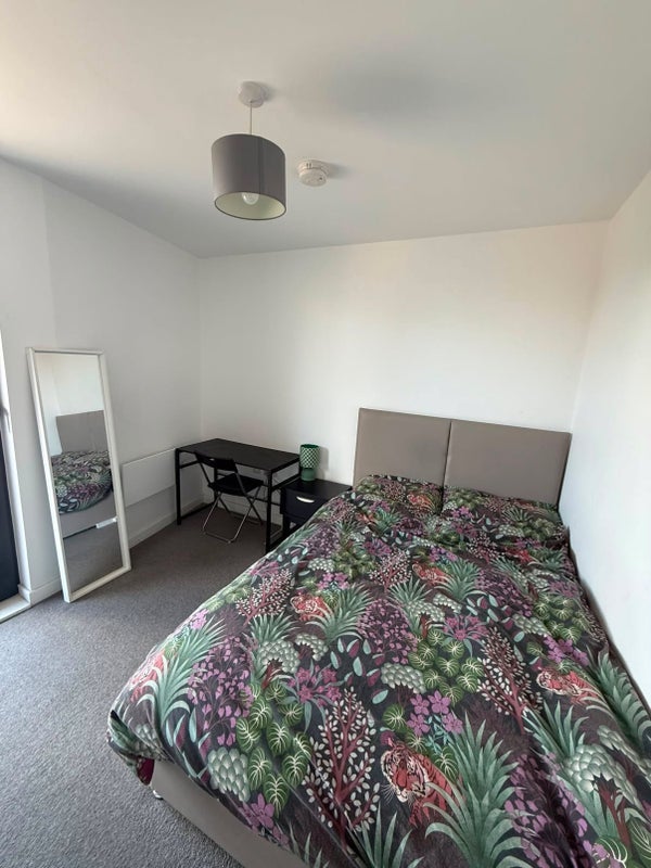 Room Trentham Street in Manchester