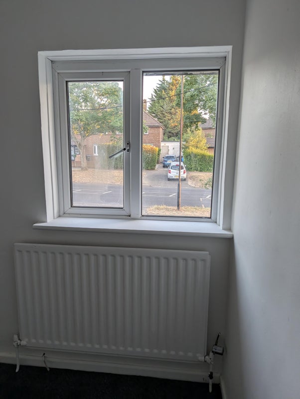 Room Arnhem Drive in Greater London