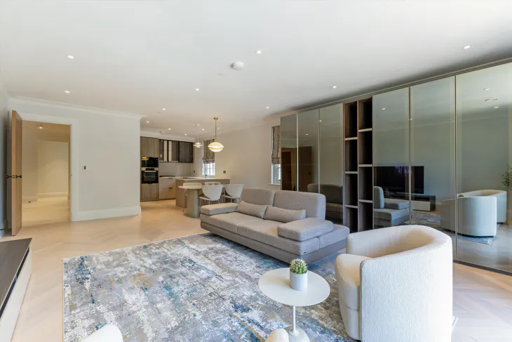 Flat King John Square in Borough of Runnymede