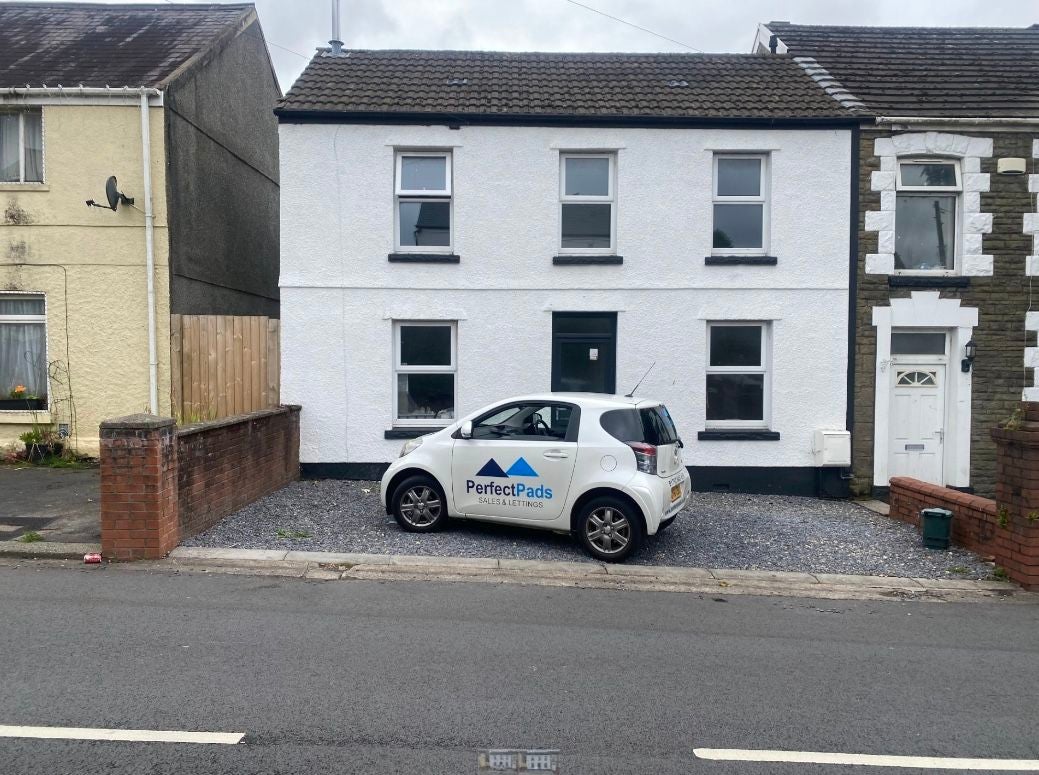 House Birchgrove Road in Glais