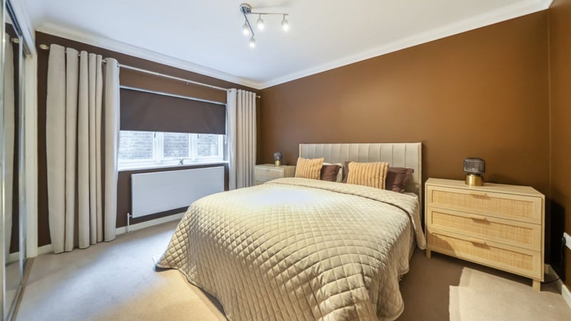 Room Highland Road in Greater London