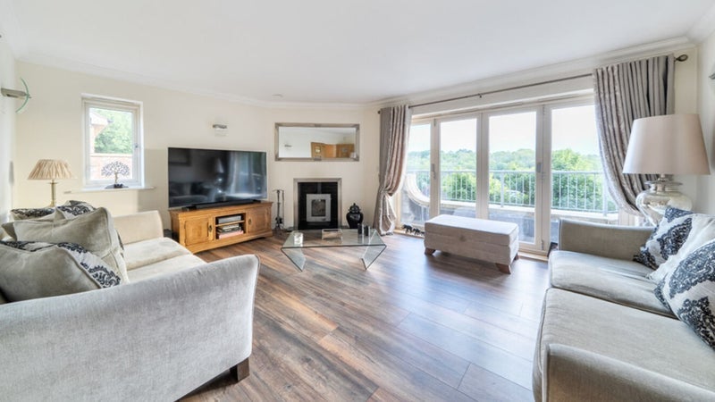 Room Highland Road in Greater London