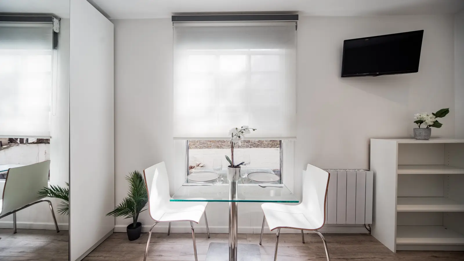 Flat Queensborough Terrace in City of Westminster