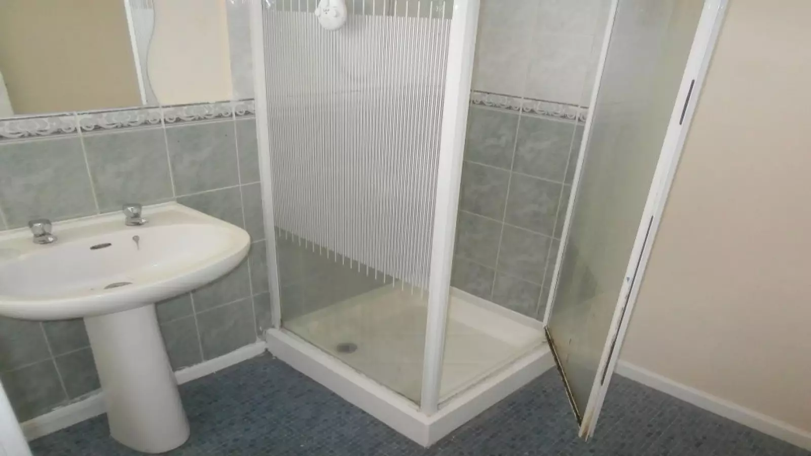 Flat Cranmer Walk in Nottingham
