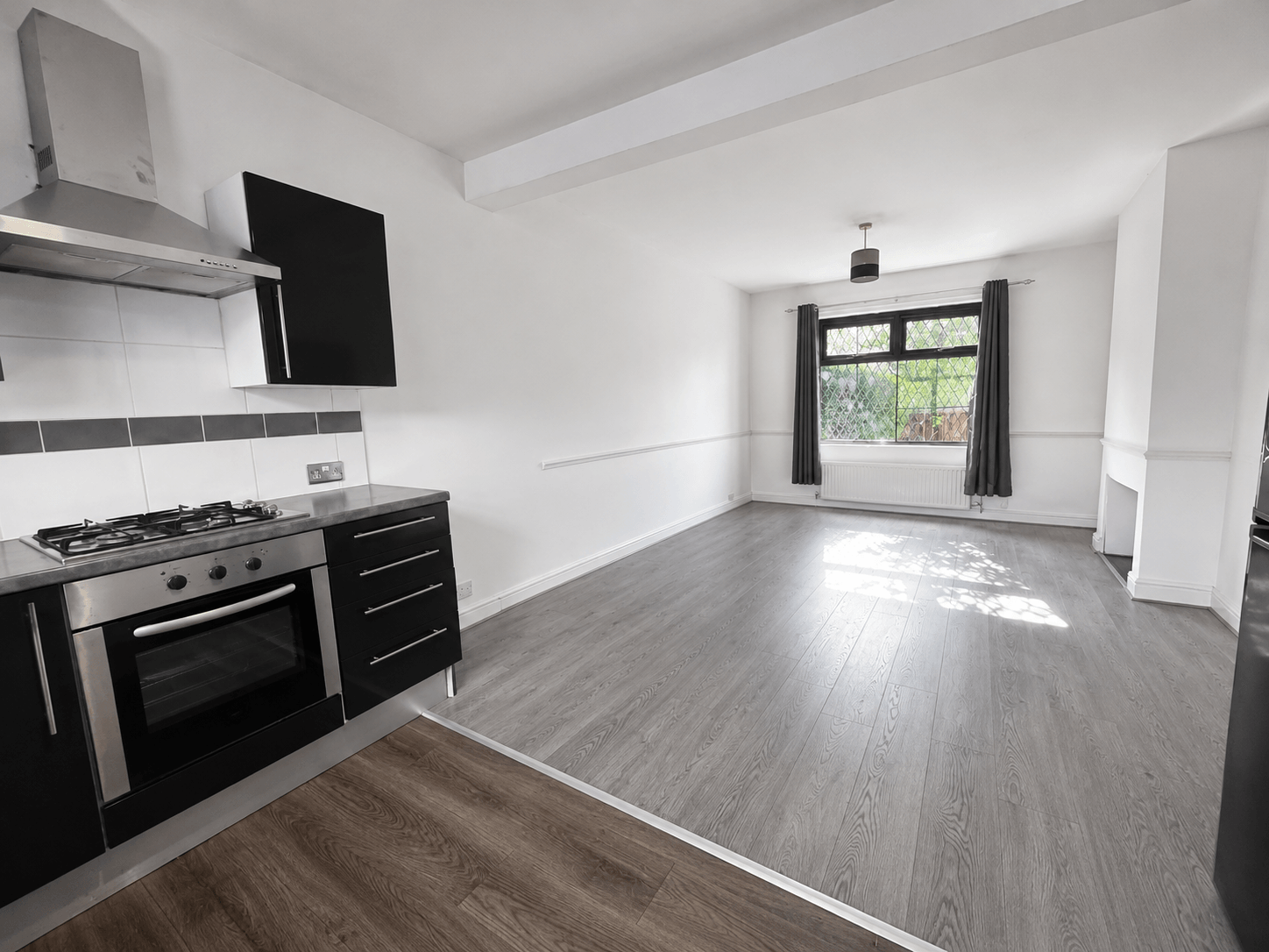 Flat Waterloo Road in Manchester