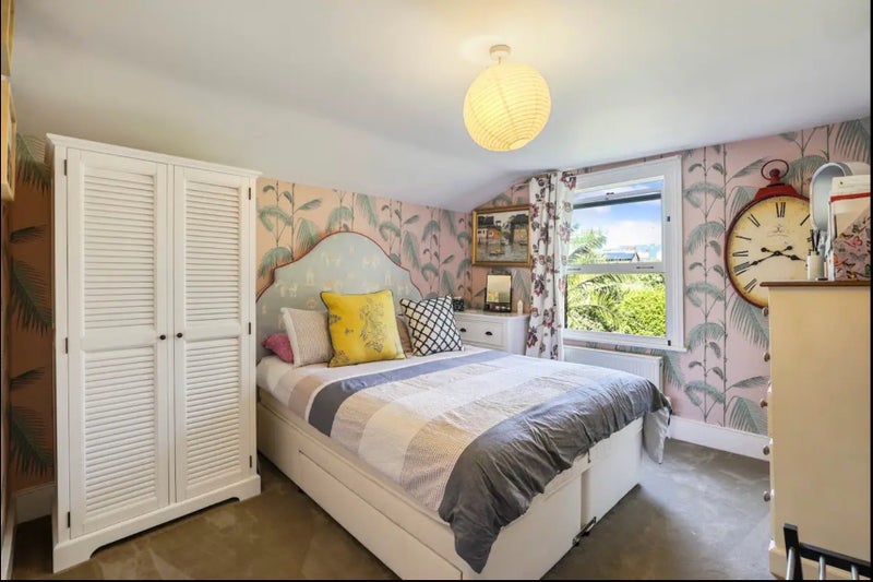 Room Tasman Road in Greater London