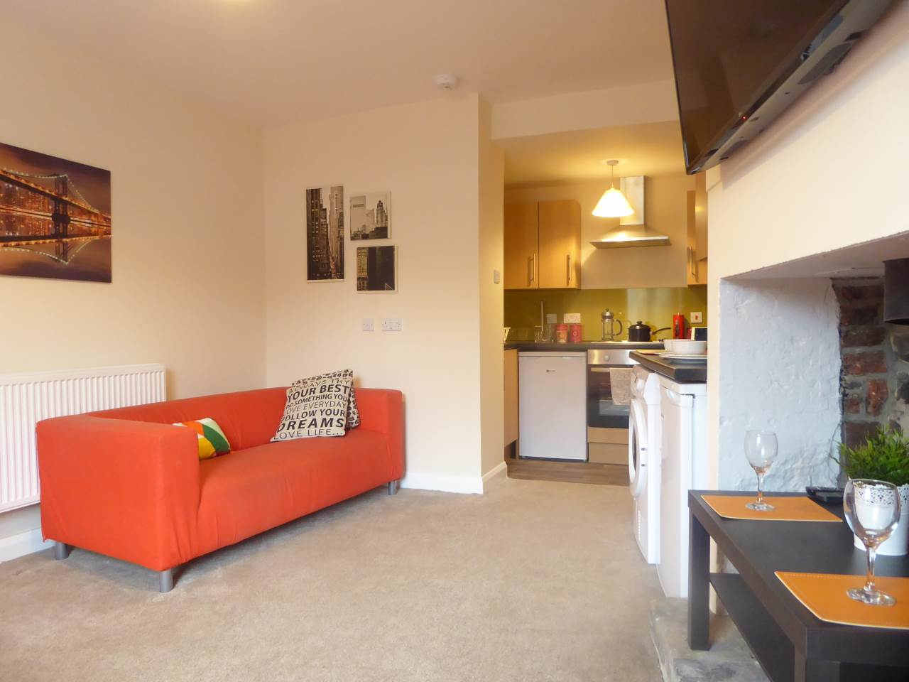 Room Almondbury Bank in Kirklees
