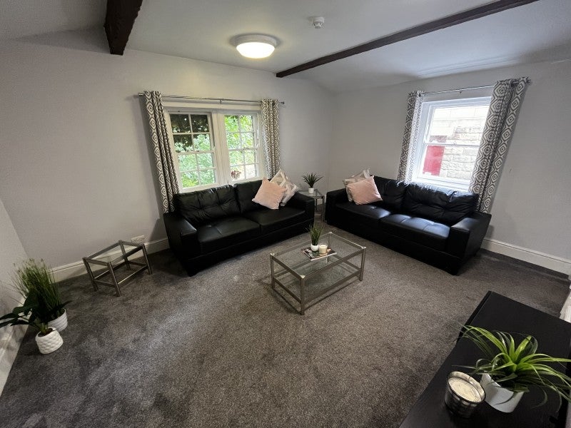Room Cumberland Road in Leeds