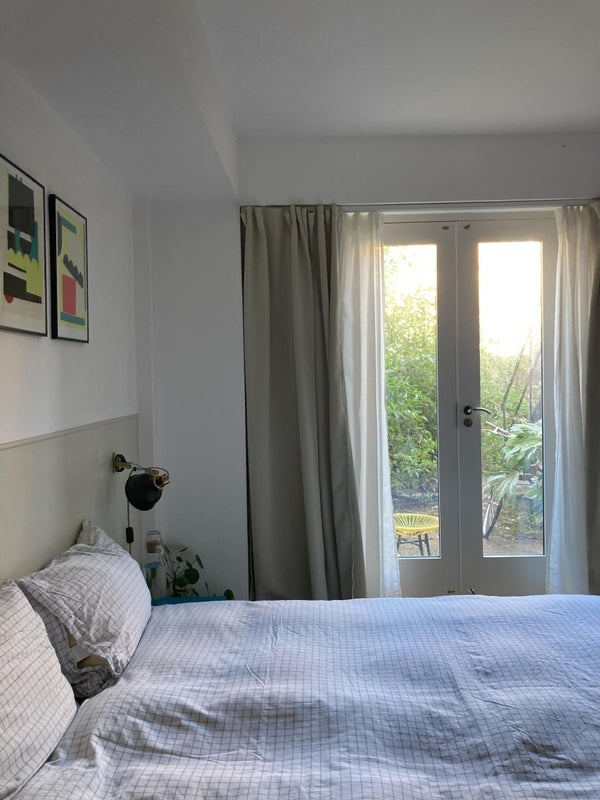 Room Sigdon Road in Greater London