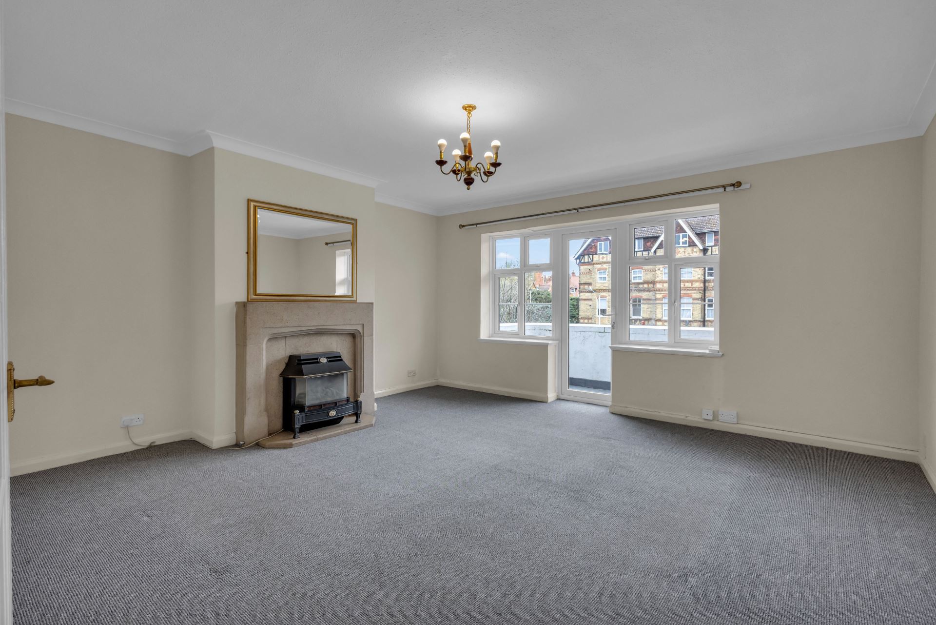 Flat Sandgate Road in Folkestone and Hythe District