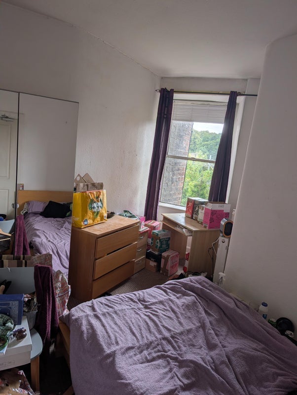 Room Gorgie Road in City of Edinburgh