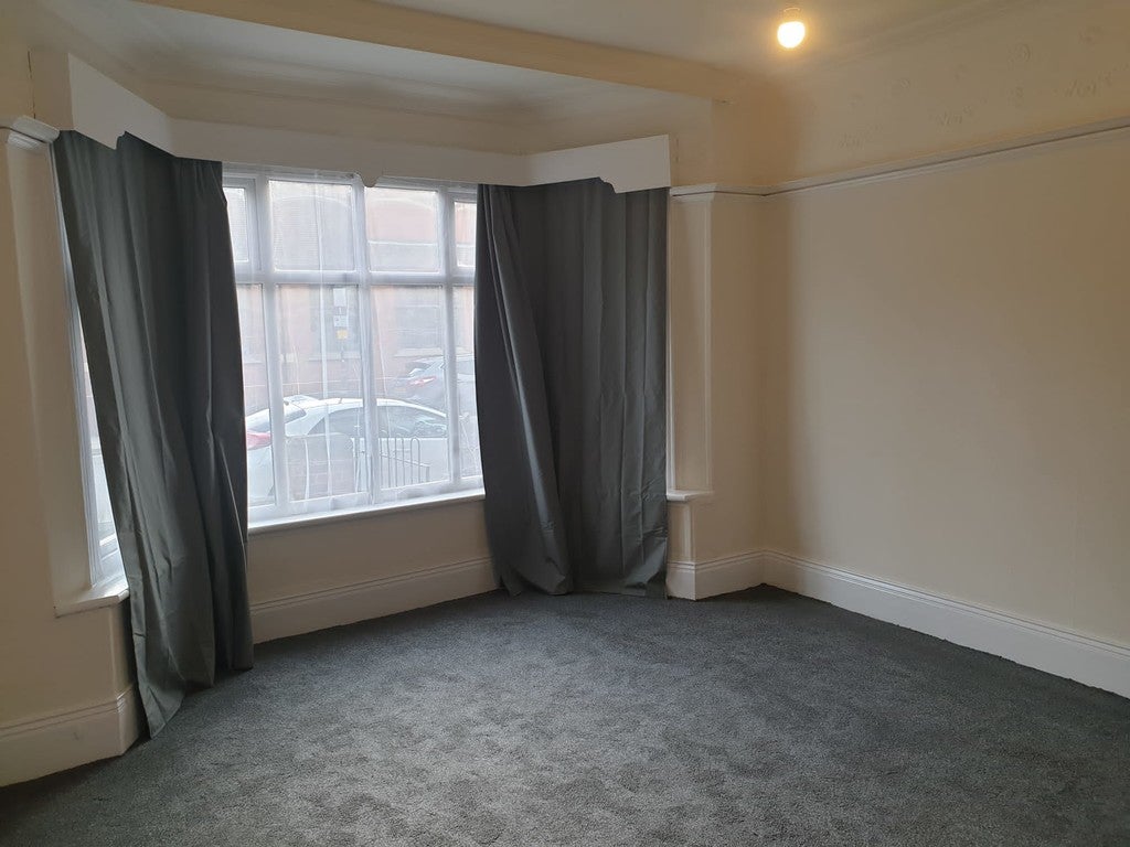 Flat Lawn Road in Doncaster