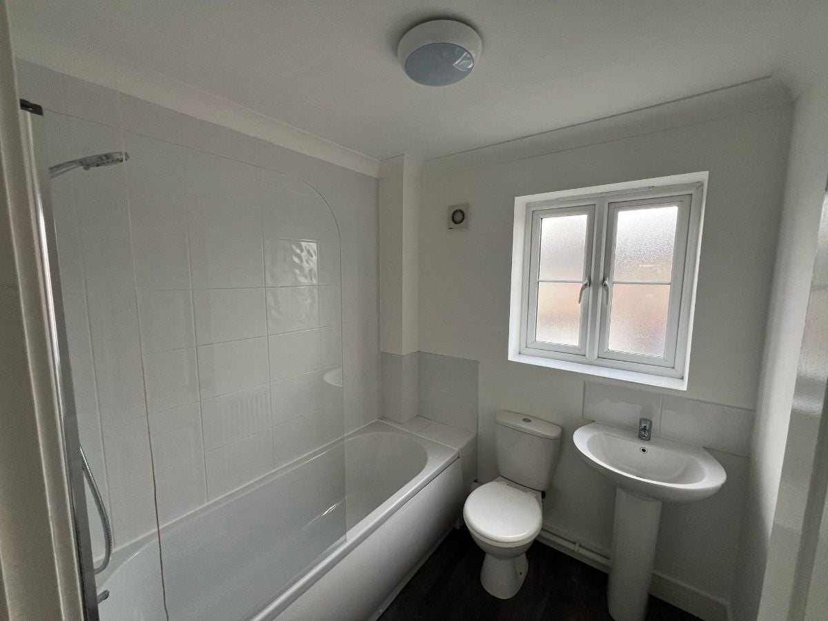 House Mikanda Close in Fenland District