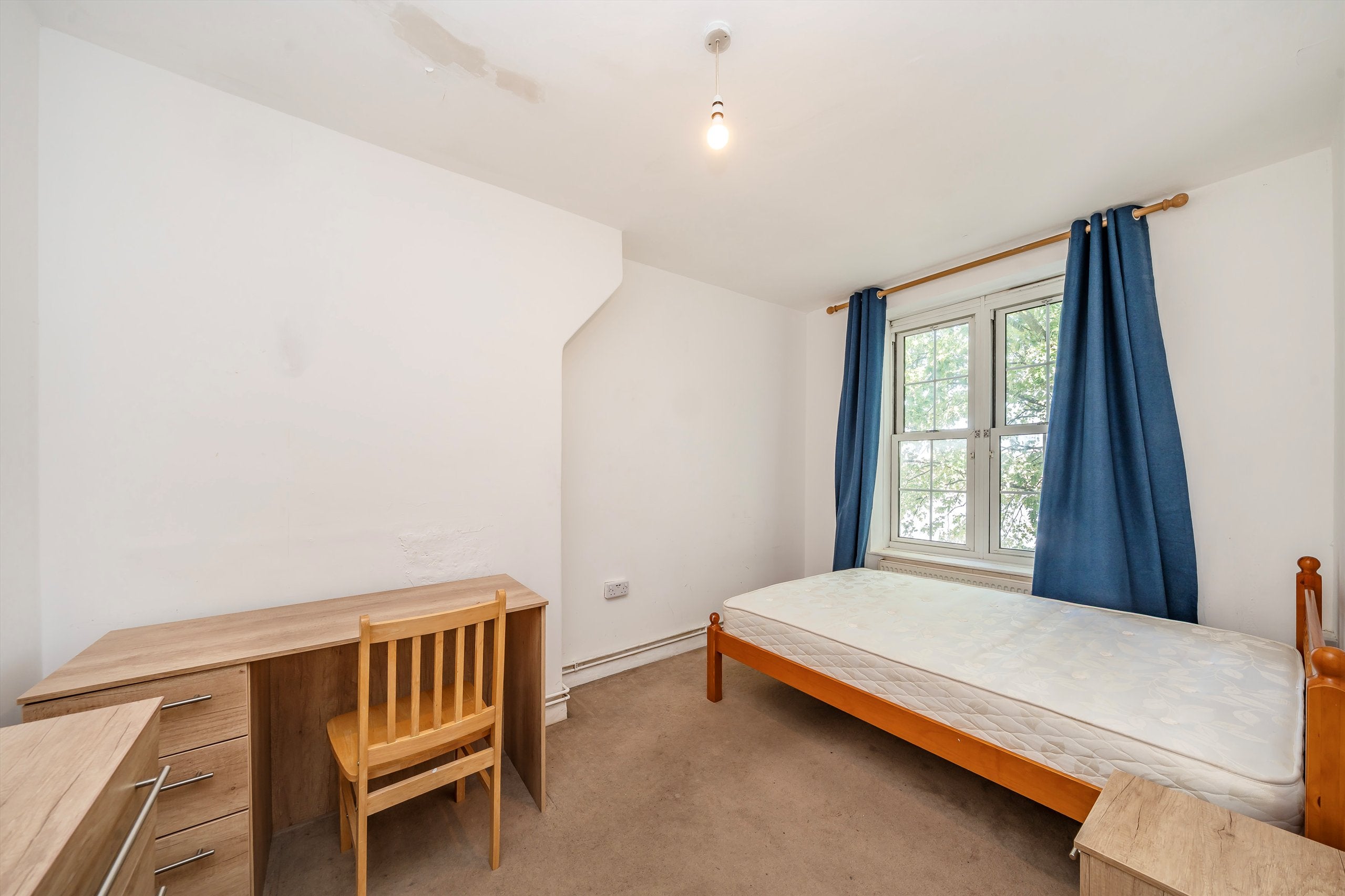 Flat Welland Street in Greater London