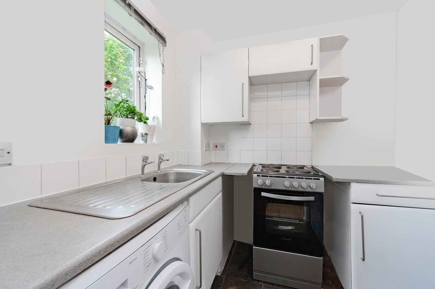 Flat Upton Close in Greater London