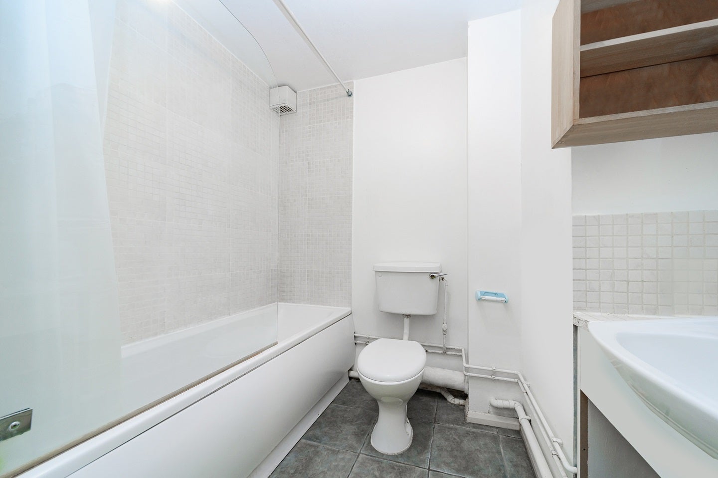 Flat Upton Close in Greater London