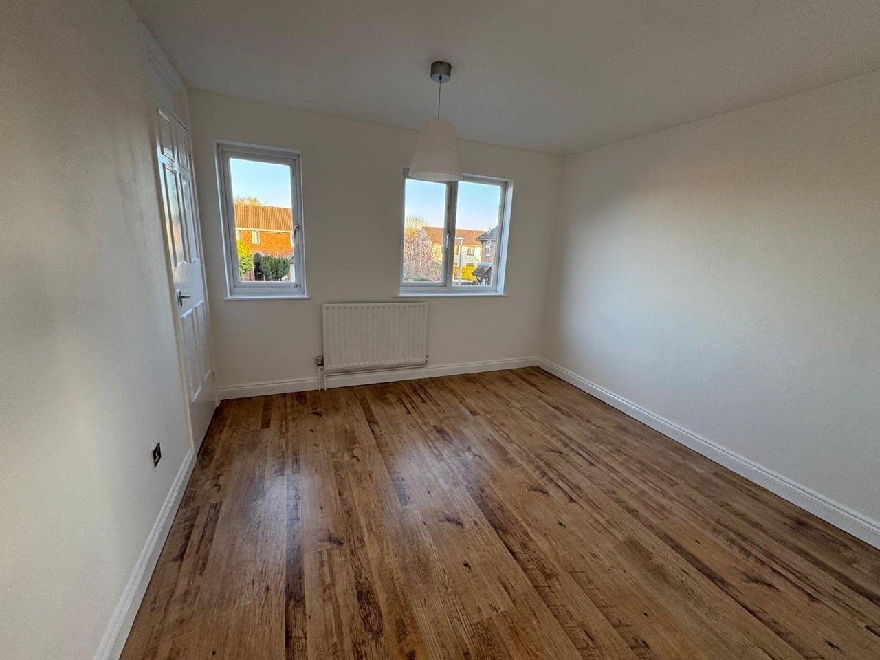 House Lockeridge Close in Trowbridge