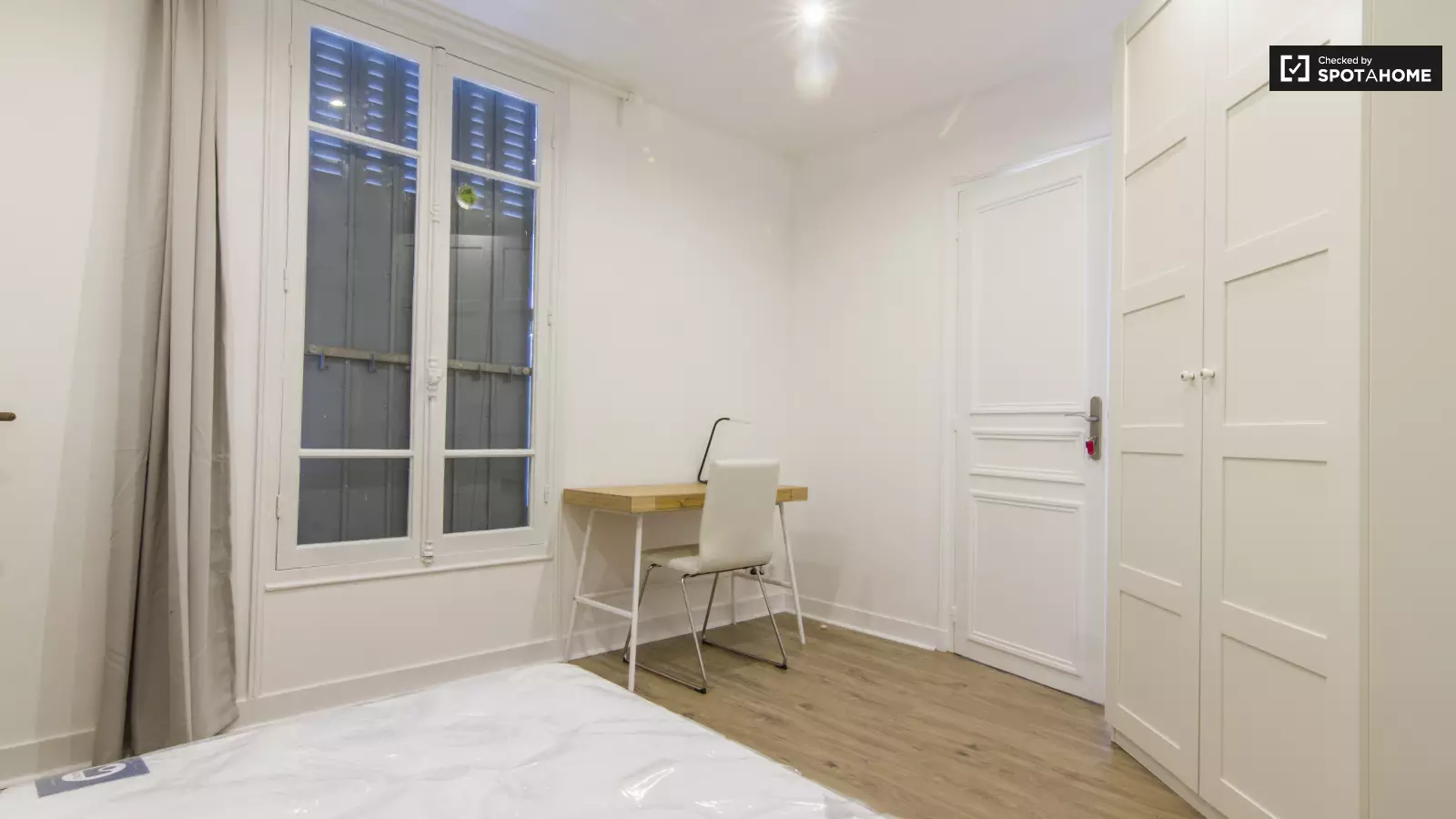 Flat Rue Ernest Fabre / Rue François Mitterrand in Saint-Denis