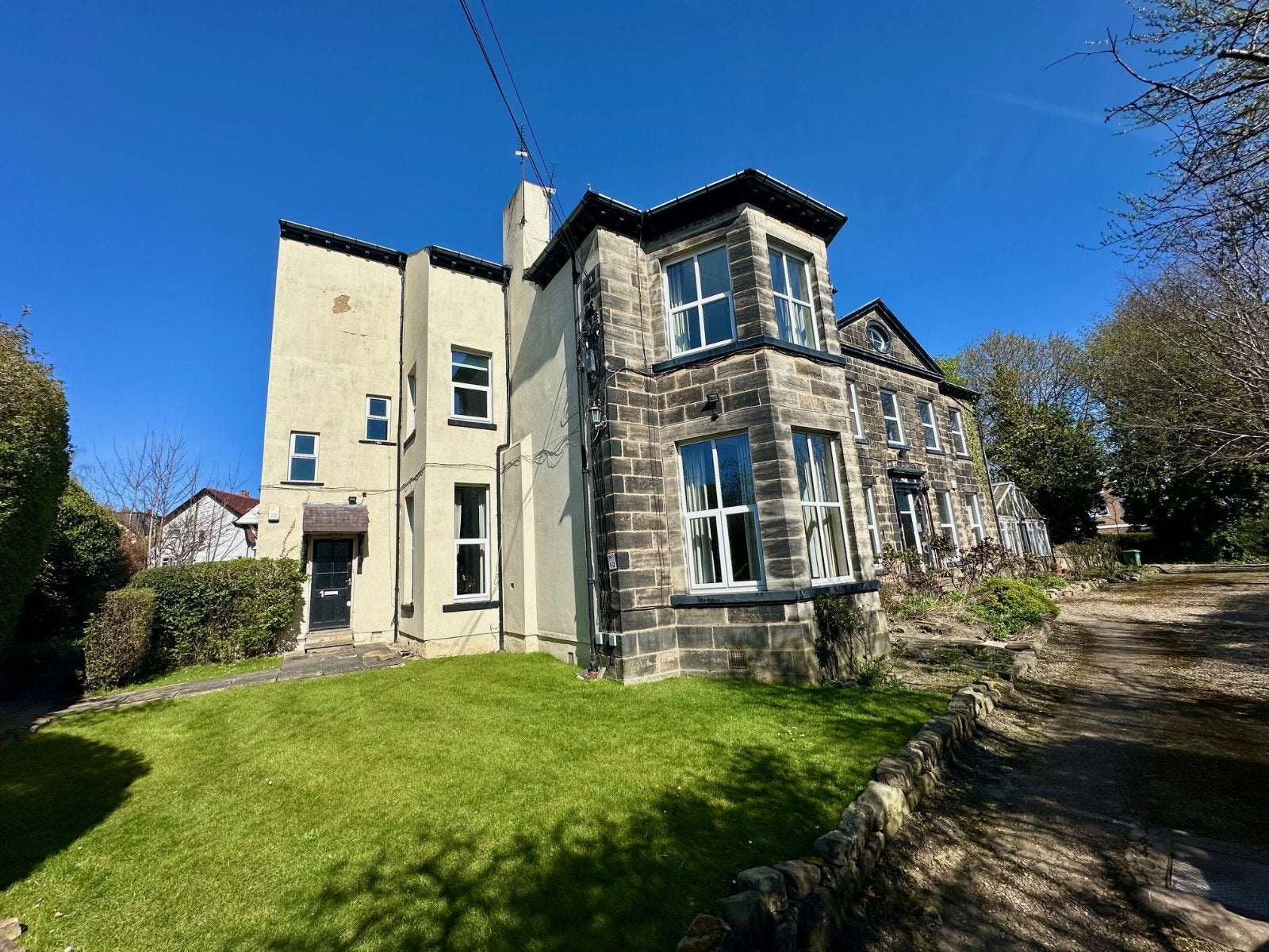 Flat Falkland Rise in Leeds