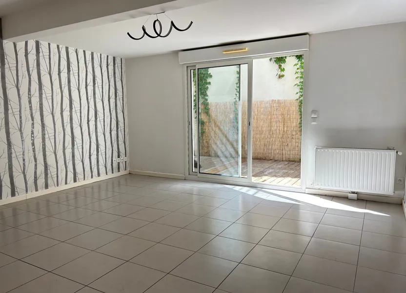 Flat Cours Victor Hugo in Cenon
