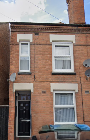 Flat Cambridge Street in Coventry