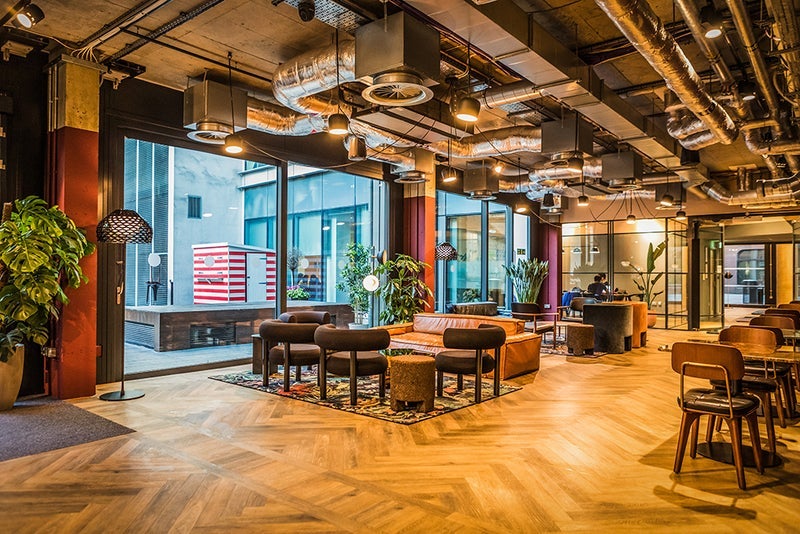 Room Frying Pan Alley in Greater London