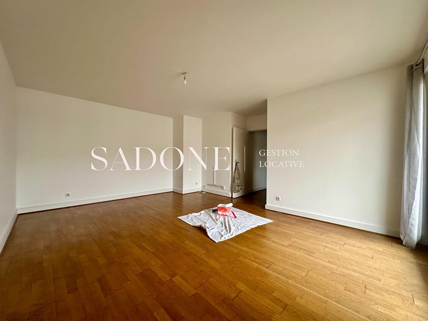 Flat Rue Deguingand in Levallois-Perret