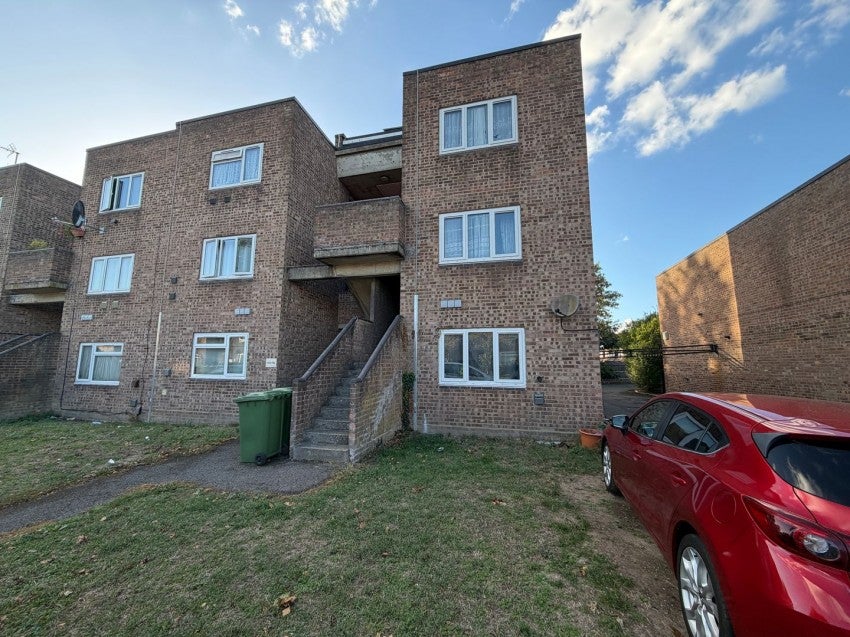 Flat Whitley Close in Borough of Spelthorne