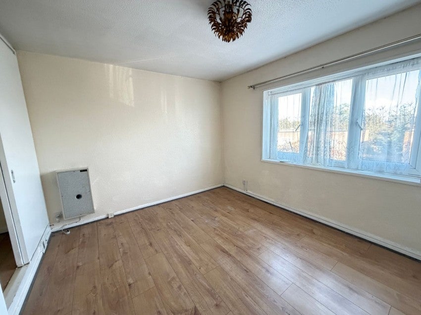 Flat Whitley Close in Borough of Spelthorne