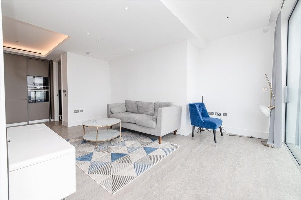 Flat Macclesfield Road in Greater London