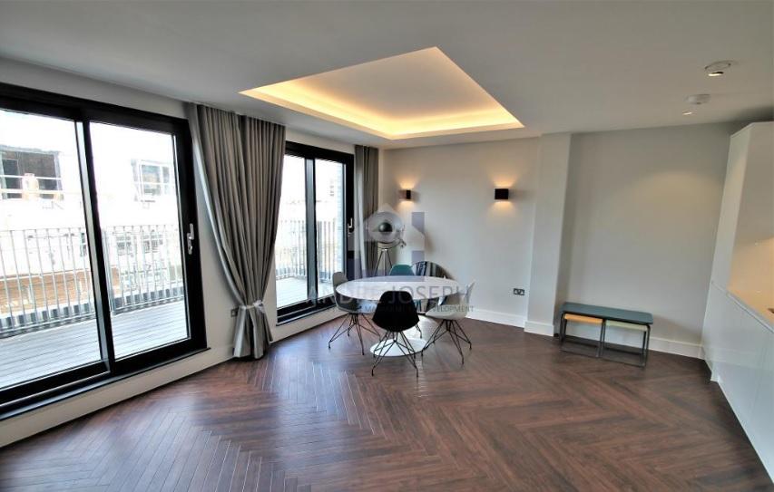Flat Blackfriars Road in Greater London