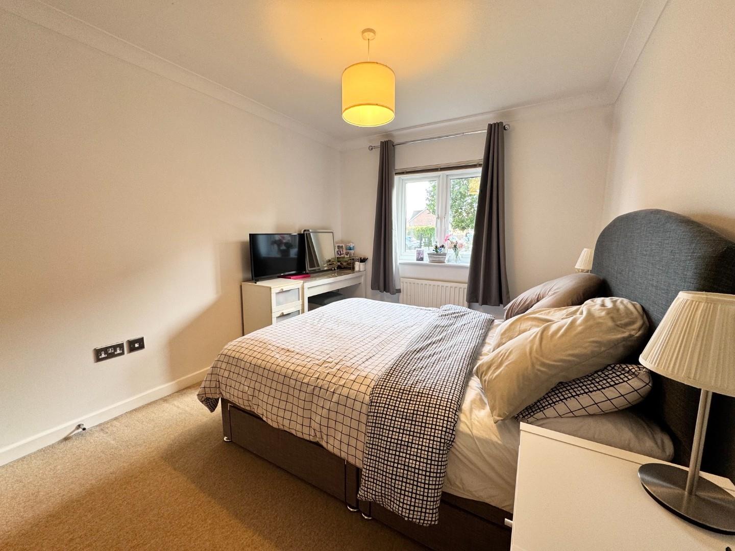 Flat The Lakes in Tonbridge and Malling
