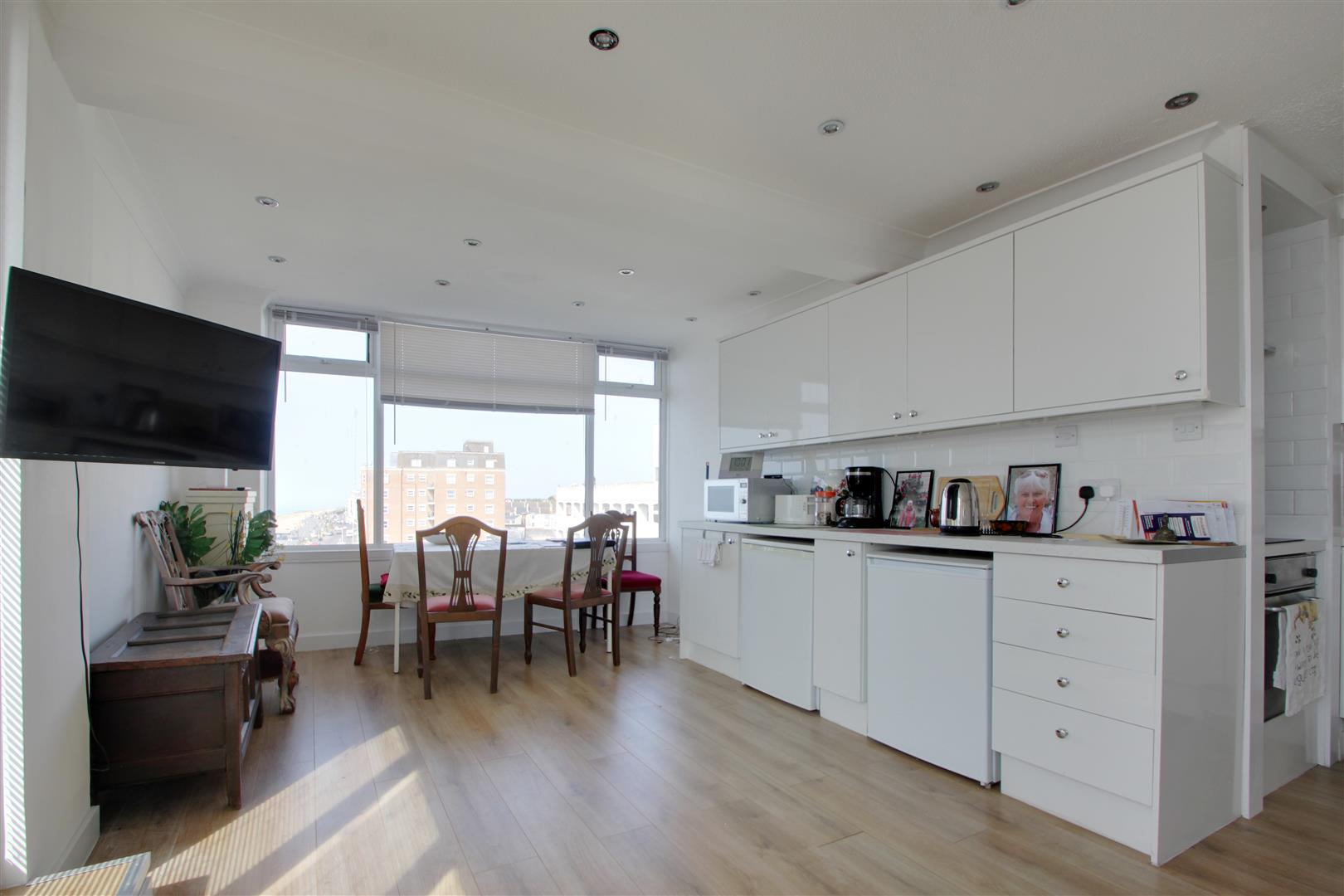 Flat Marine Parade in Worthing