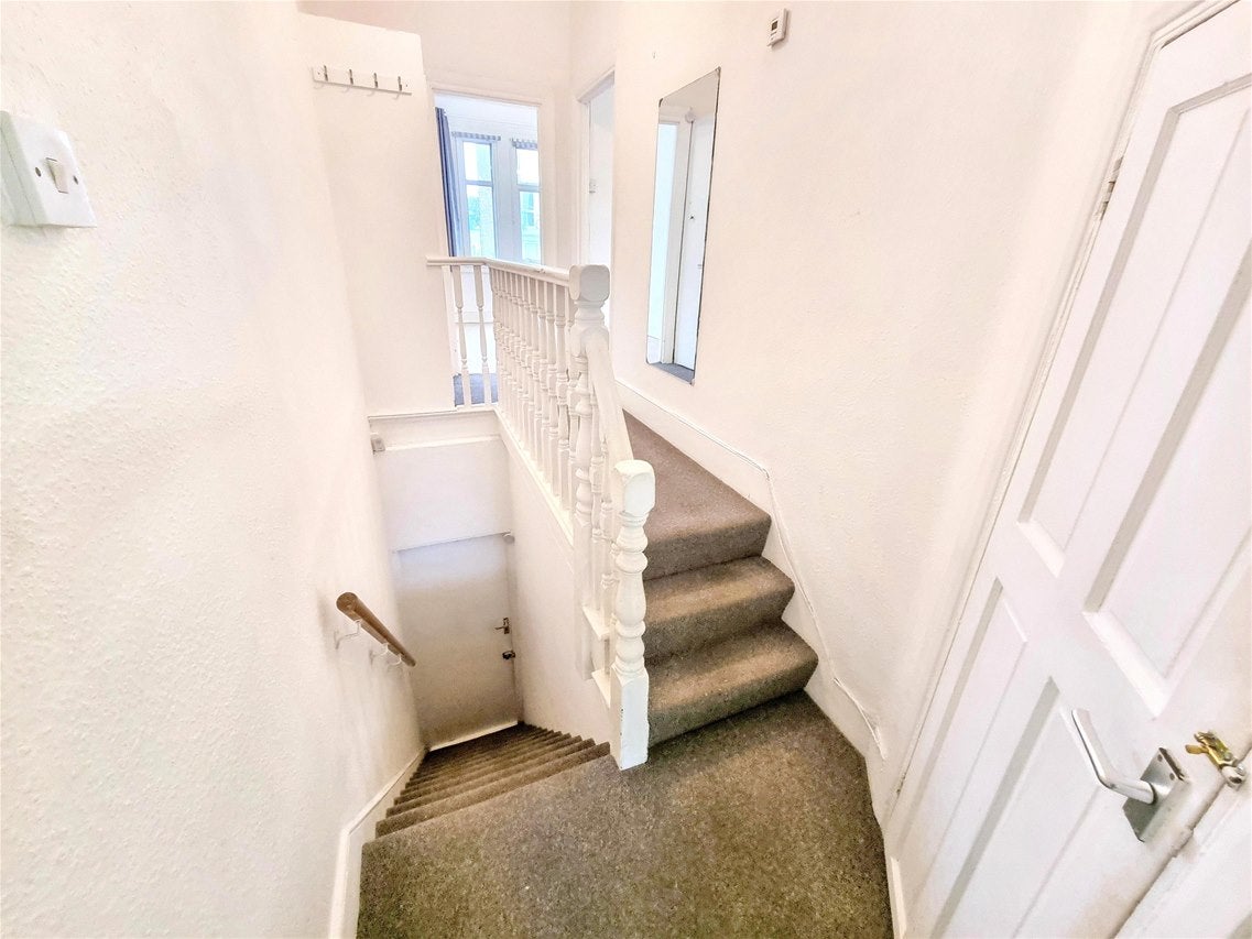 Flat Plaistow Road in Greater London