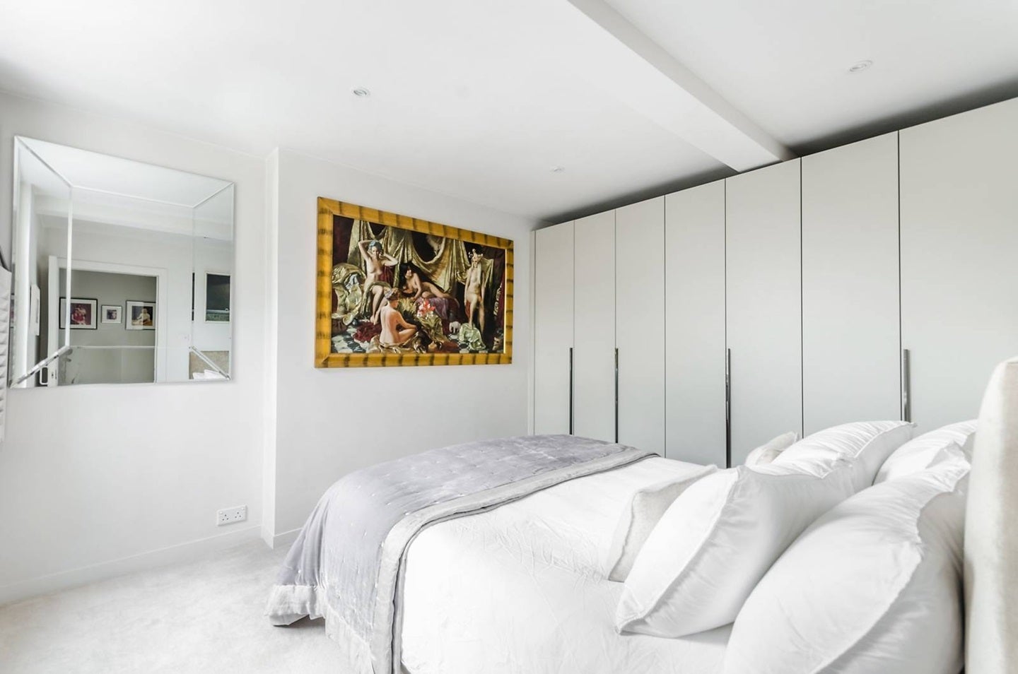 Flat Great Newport Street in City of Westminster
