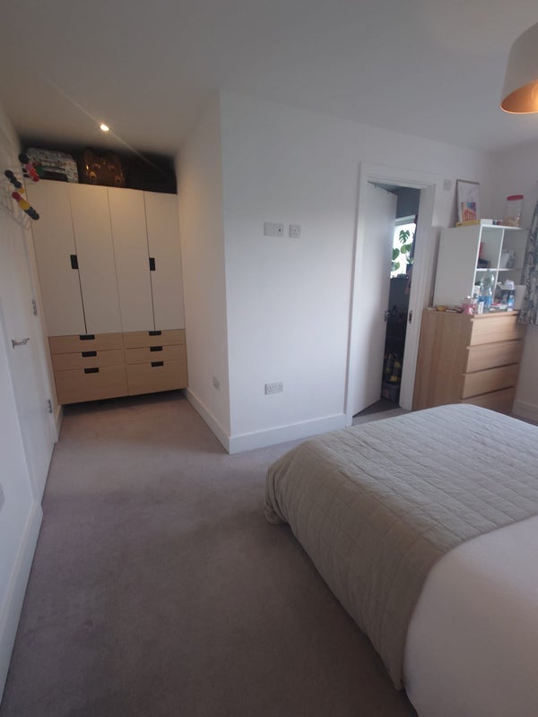Room Wavertree Road in Greater London