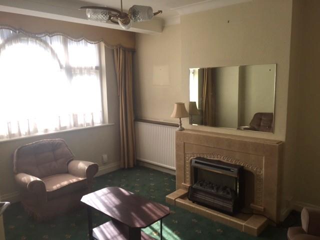 House Kinross Close in Greater London
