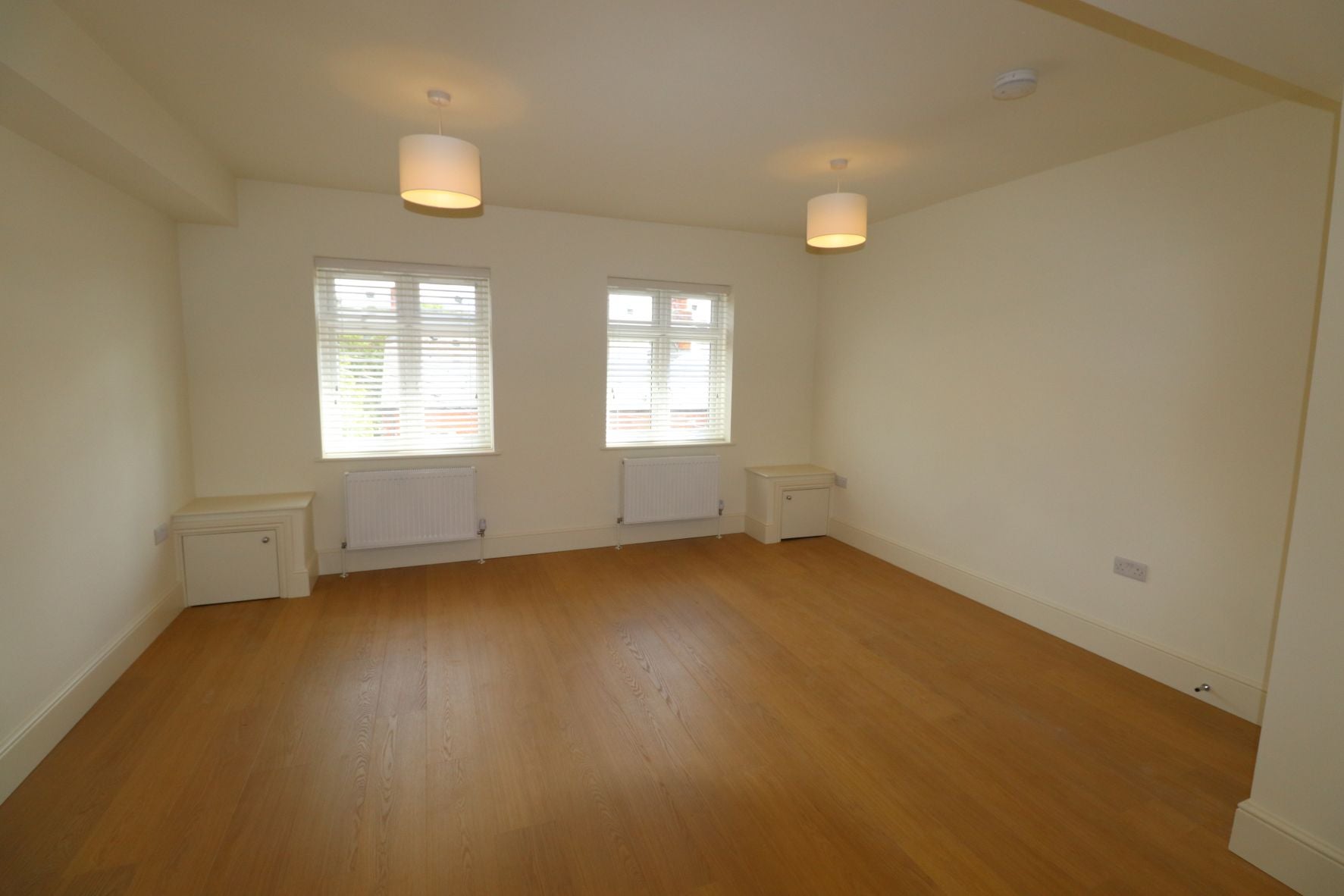 Flat Stanhope Road in Greater London