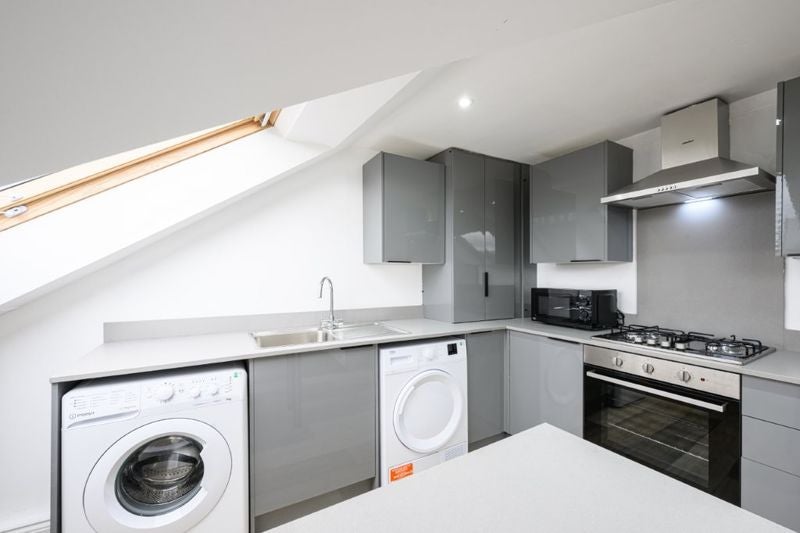 Flat Eslington Terrace in Newcastle upon Tyne
