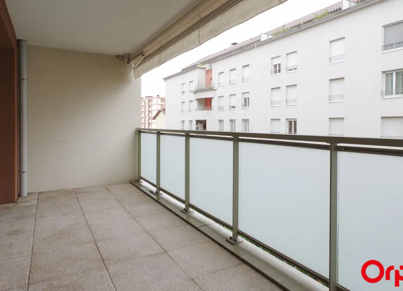 Appartement Rue Raspail à Villeurbanne