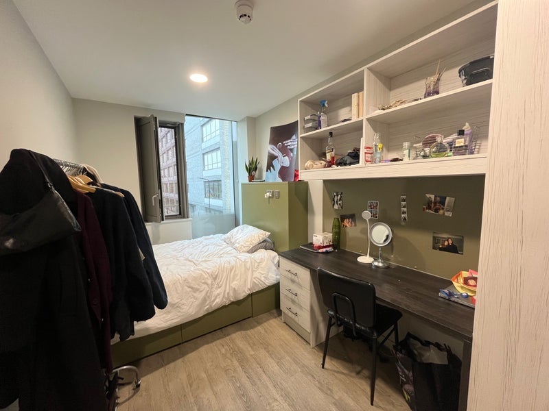Flat Long Street in Greater London